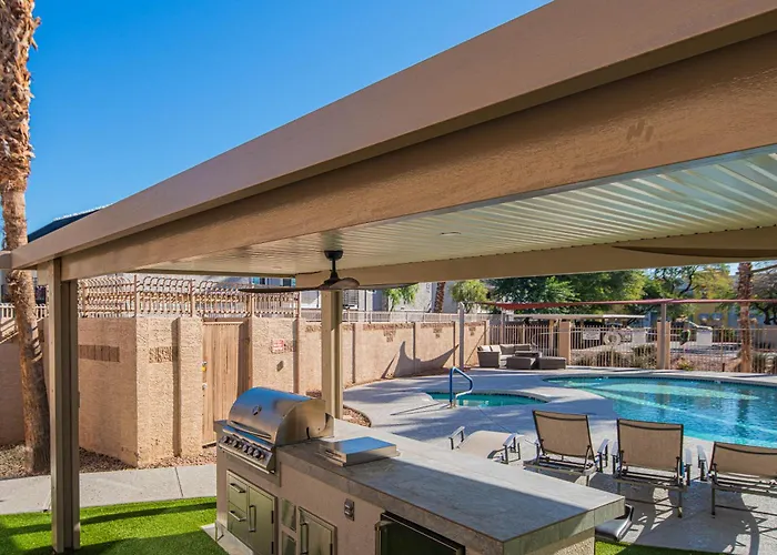 Cozy With Hot Tub & Mountain Views Apartment Phoenix